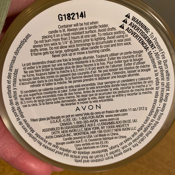 Snow Day 3-Wick Candle, Glass Jar, New In Box - Picture 7 of 12